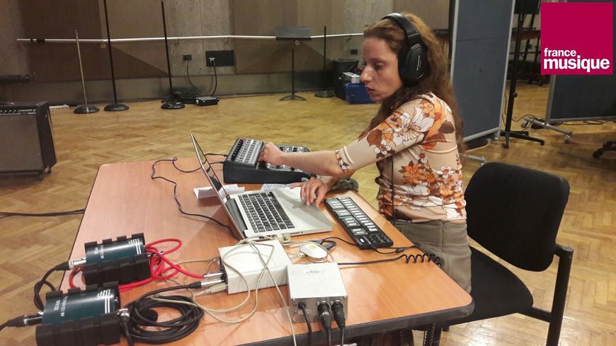 Bérangère Maximin au studio 107 pour Tapage nocturne