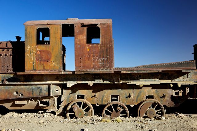 Cimetière de trains à Uyuni en Bolivie