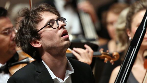 Les concerts du pianiste Lucas Debargue cet été