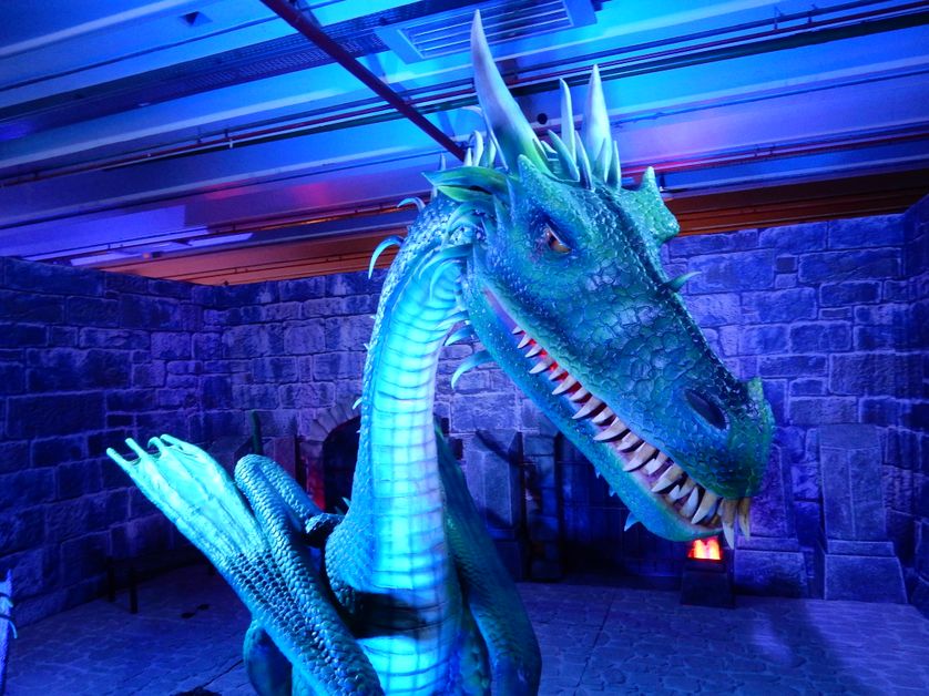 Animatronique grandeur nature du "Draco Rex", présenté à la fin de l'exposition.