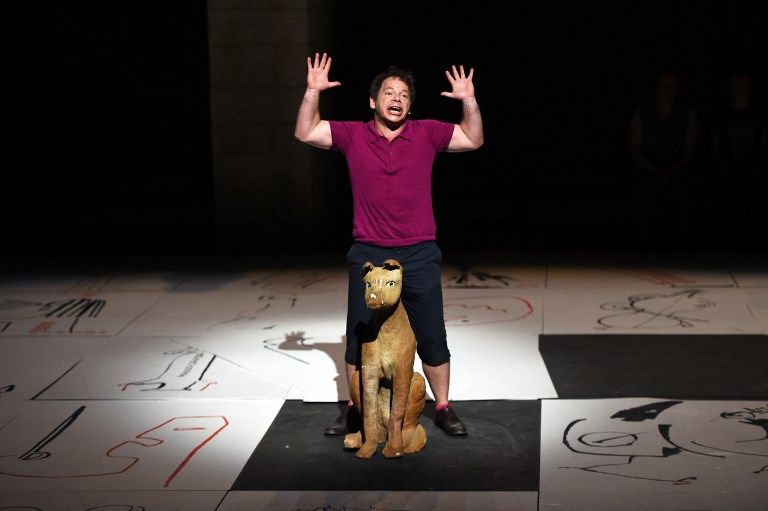 “Le vivier des noms” une pièce écrite et mise en scène par Valère Novarina, 2015, Avignon