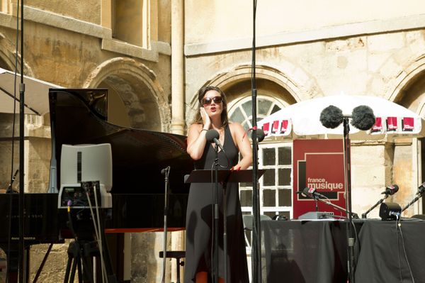 Julie Fuchs dans le Carrefour de Lodéon en direct du Festival d'Aix-en-Provence