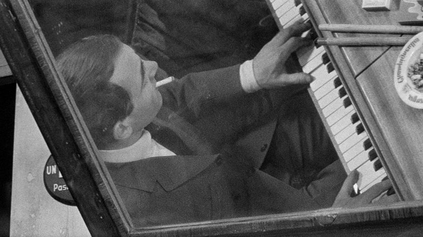 Charles Aznavour dans "Tirez sur le pianiste" (1960) de François Truffaut