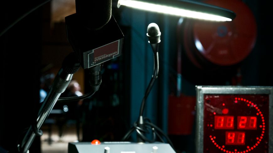 Dans les coulisses de la radio