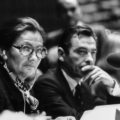 Simone Veil préside une séance du Parlement européen à Strasbourg le 12 octobre 1979