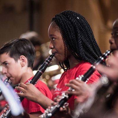 Jeunes clarinettistes, lors d'un concert de l'orchestre Demos Île de France à la Petite Ecurie de Versailles, le 16 juin