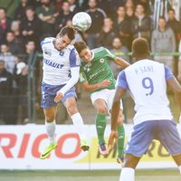 Hamza Sakhi de l'AJ Auxerre et Matias Ferreira du Red Star lors de la première journée de Ligue 1 à Saint Ouen - 8 août 2017