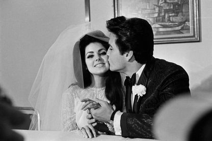 Priscilla et Elvis Presley le jour de leur mariage Priscilla et Elvis Presley le jour de leur mariage