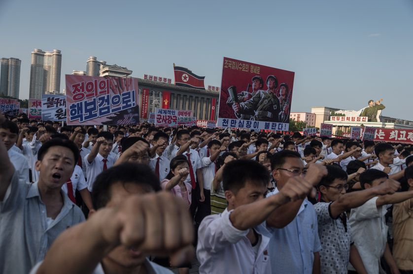 Pyongyang, manifestation le 9 août pour soutenir la position de Kim Jong-Un vis-à-vis des Etats-Unis.