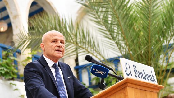L'ambassadeur de France en Tunisie Olivier Poivre d'Arvor en conférence - mai 2017 ©AFP - Natalia Seliverstova / Sputnik