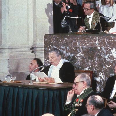 Marguerite Yourcenar et son discours à l'Académie française.