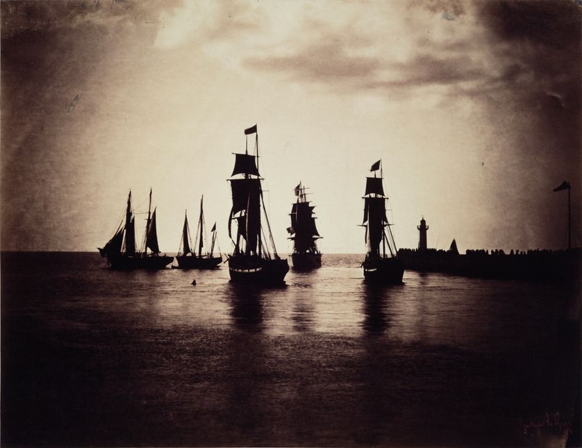 Bateaux quittant le port du Havre par Gustave Le Gray vers 1856-1857