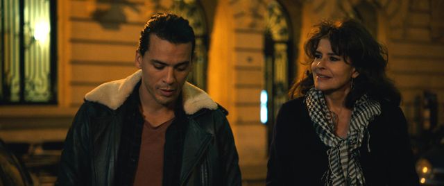 Fanny Ardant, et Tewfik Jallab dans "Lola Pater"