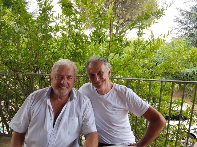 Edouard Chaulet, maire de Barjac, et Denis Cheissoux