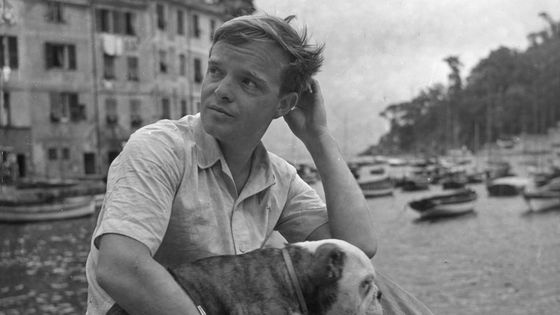Truman Capote withe his dog ©Getty - Mondadori Portfolio