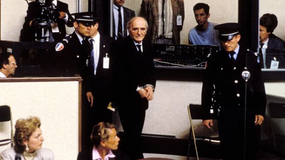 Lyon, France -- 11 Mai 1987, Klaus Barbie lors de son procès. ©Getty - Francis Apesteguy