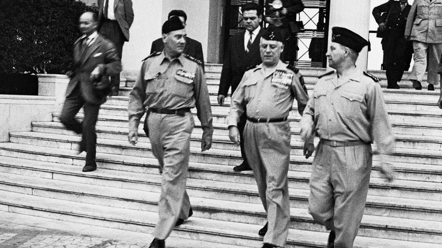 L'état d'urgence a été décrété en Algérie après le putsch des généraux en 1961