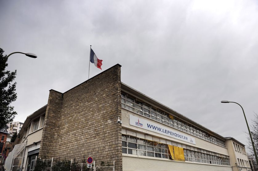 Le paquebot, siège du FN, à Saint-Cloud, en 2008.