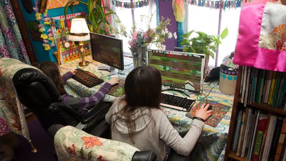 Et si ce soir, vos enfants rentraient de l'école avec la consigne de jouer à des jeux vidéo ? ©Getty - Christian Science Monitor