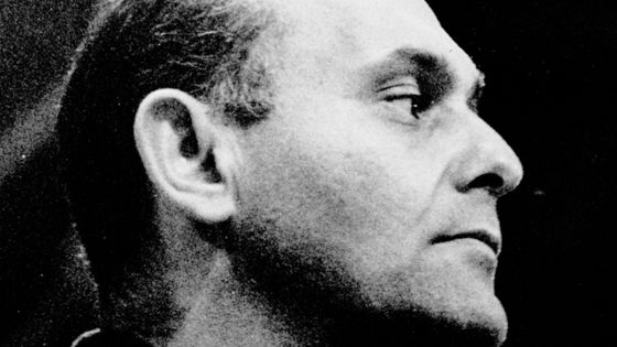 Sir Georg Solti dirigeant Verdi - Decca - Universal - photo by NN