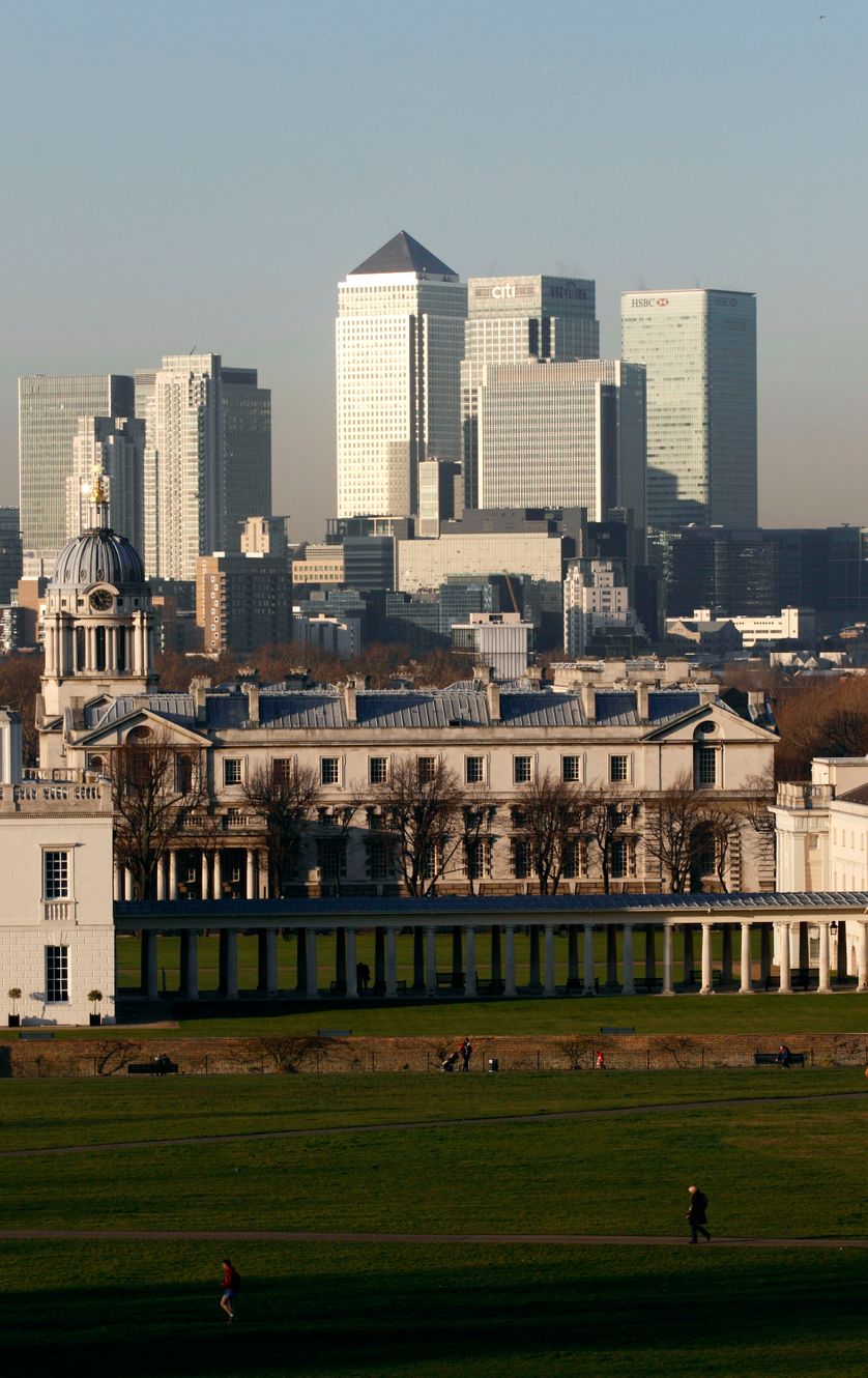 Le parc de Greenwich avec les tours du district de Canary Warf en arrière-plan, à Londres, le 16 janvier 2012.