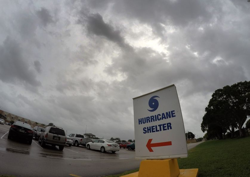 A Miami en Floride, des abris anticycloniques ont été improvisés pour mettre la population à l'abri d'Irma
