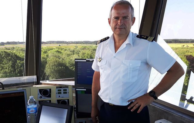 Capitaine de vaisseau Eric Janicot commandant de la base aéronavale de Lann-Bihoue