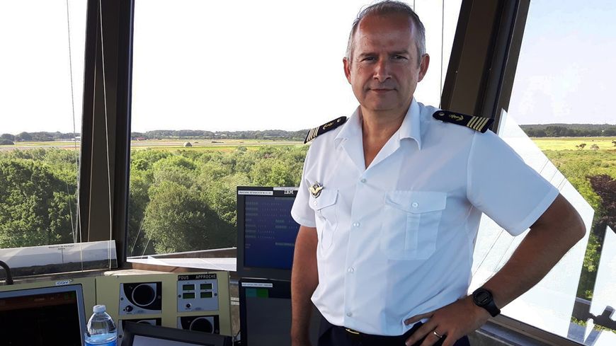 Capitaine de vaisseau Eric Janicot commandant de la base aéronavale de Lann-Bihoue