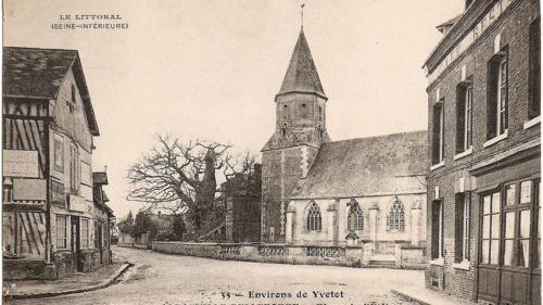 Carte postale d'Allouville-Bellefosse, place de l'Eglise - carte postale