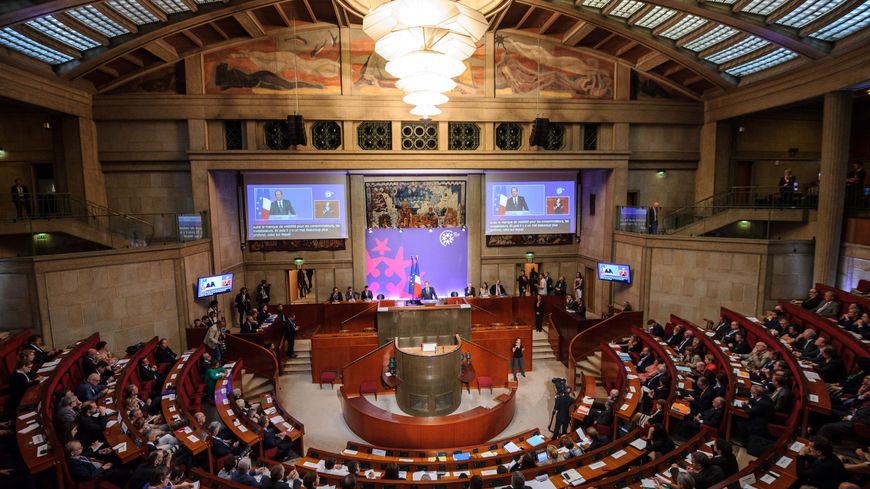 Ouverture de la grande conférence sociale pour l'emploi dans ce Palais d'Iéna réalisé par Auguste Perret en 1939, à l'origine pour un Musée des Travaux Publics