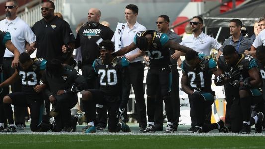 Les rappeurs unis avec les joueurs de NFL et NBA contre Donald Trump ©Radio France