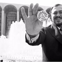 Roi du contre-ut, timbre ardent, et l'héritier d'une tradition de grandes voix italiennes : Pavarotti nous a quittés le 6 septembre 2007...