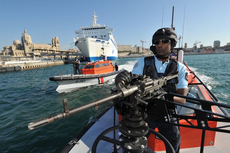 Patrouille de la gendarmerie maritime à Marseille, en octobre 2011