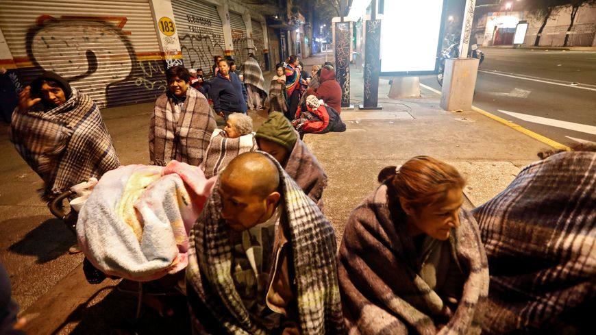 Les habitants sont descendus dans les rues dès la première secousse