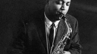 Oliver Nelson (1932-1975) saxophoniste, compositeur, arrangeur de jazz américain a travaillé avec des artistes de musique soul, rhythm and blues, funk, pop, pour le cinéma et la télévision.