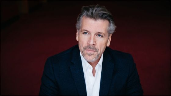 Thomas Hampson, le plus grand baryton américain de sa génération, confie ses souvenirs et ses passions au micro des Grands Entretiens... - Jiyang Chen