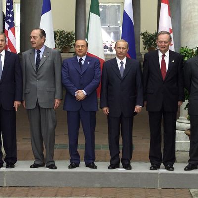 La mondialisation et les accélérations des flux et processus économiques rendent-ils nécessaire une gouvernance amplifiée ? - Sommet G8 de 2001 à Gênes.