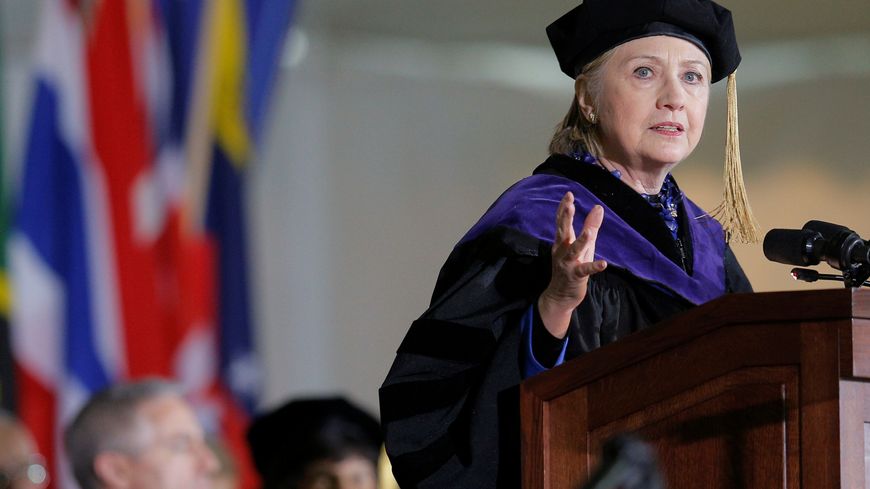 Hillary Clinton prononce un discours au Wellesley College (Massachusettsà en mai 2017