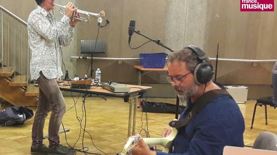 Elliot et Franck Dadure au studio 107 ©Radio France - Soizic Noël