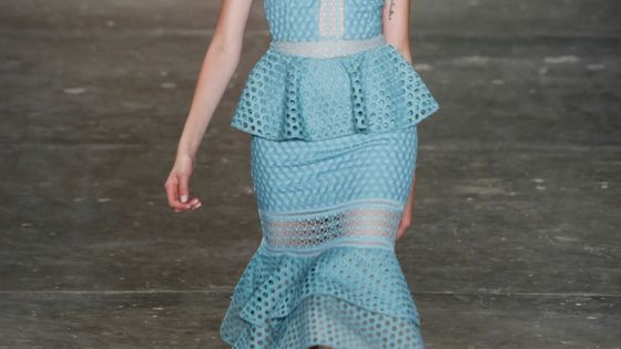 Un modèle défile pour la campagne SPFW N44 Winter, le 29 apût 2017, à Sao Paulo, au Brésil ©AFP - ADRIANA SPACA / BRAZIL PHOTO PRESS