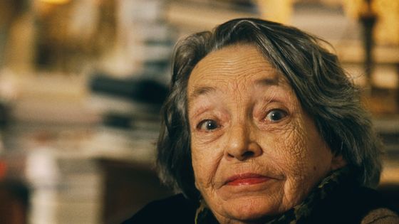 Marguerite Duras, chez elle à Paris ©Getty - Julio Donoso