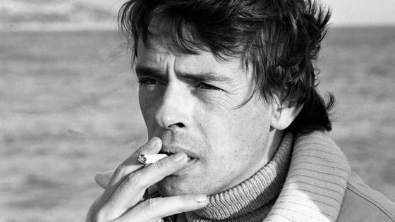 Jacques Brel interviewé sur son bateau à Menton pour l'émission "Bibliothèque de poche" ©AFP - Jean Claude Pierdet / Ina