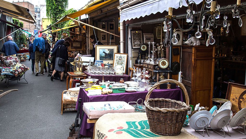 Le marché aux puces Le marché aux puces