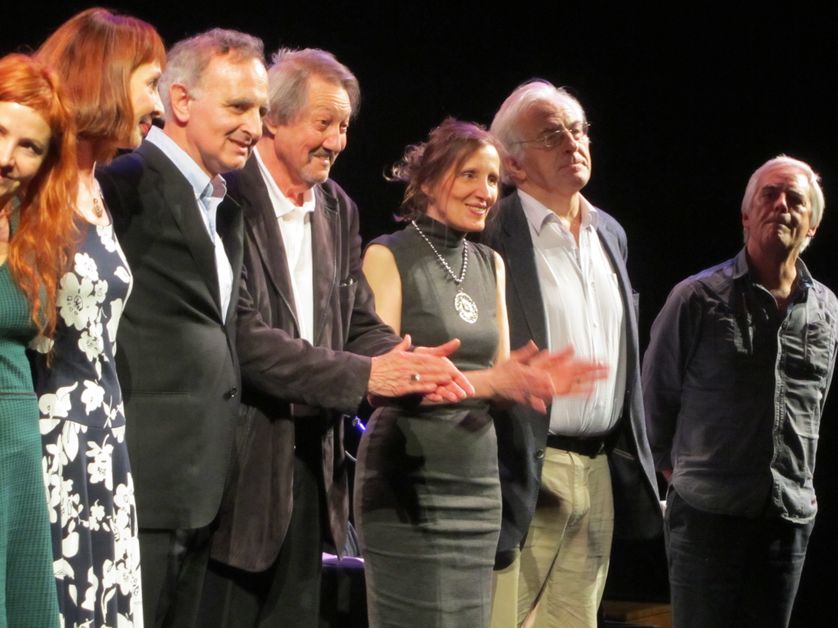 Les saluts (suite)