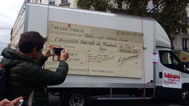 Camion du syndicat Solidaires