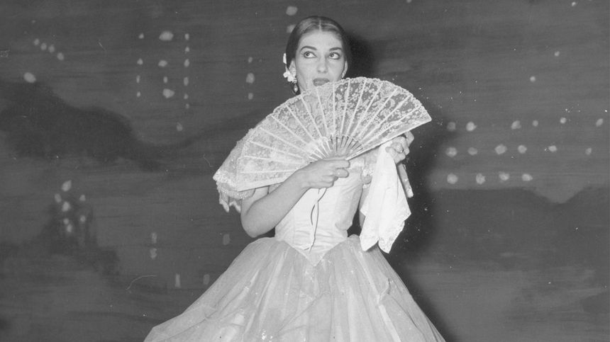 L'histoire donnera raison à Verdi, et non aux interprètes de la première... La reprise de La Traviata, un an après sa création, sera un immense succès, et l'opéra fait depuis la gloire de grandes interprètes telles que Maria Callas.