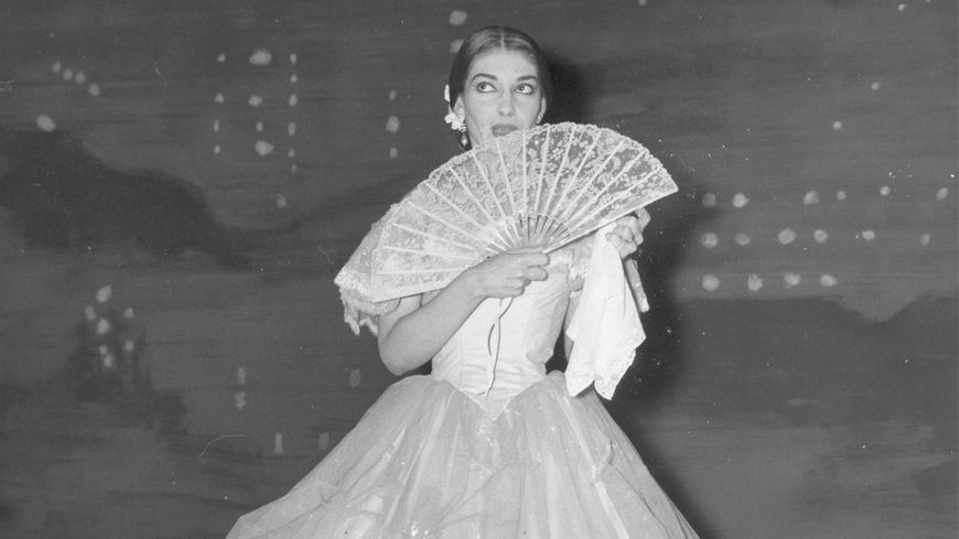 L'histoire donnera raison à Verdi, et non aux interprètes de la première... La reprise de La Traviata, un an après sa création, sera un immense succès, et l'opéra fait depuis la gloire de grandes interprètes telles que Maria Callas.