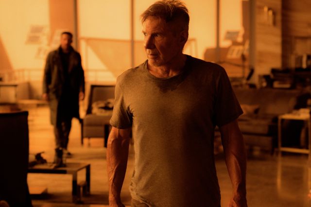Harrisson Ford dans "Blade Runner 2049" de Denis Villeneuve. Au fond, Ryan Gosling