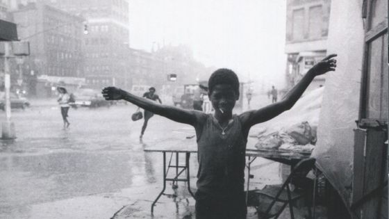 « Brûle: The Bronx Mixtape 1973-1979 » (PIAS) constitue la bande son du livre de Laurent Rigoulet, « Brûle » paru en 2016 aux éditions Don Quichotte