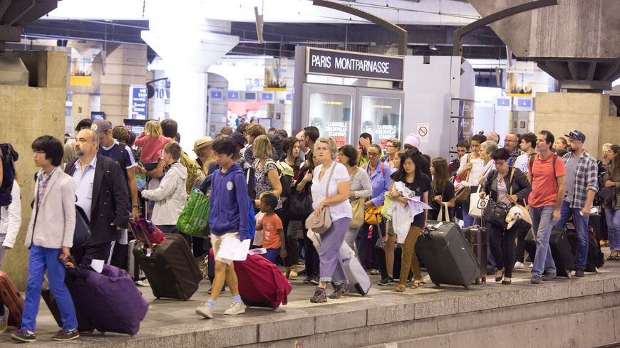 Le service de communication de la SNCF vis-à-vis des voyageurs a été particulièrement mis en cause l'été dernier lors d'une page géante et prolongée à Montparnasse, en plein week-end de chassé-croisé